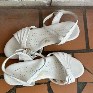 SAS Women's White Sandals